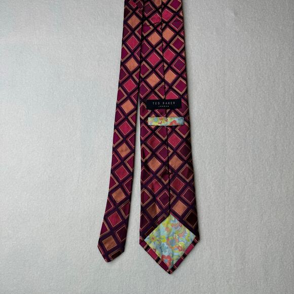 TED BAKER London Mens 100% Silk 60”x3”  Necktie Designer EUC Pinks/Coral Tie - Picture 4 of 6